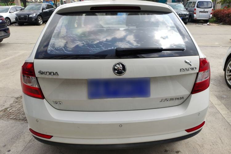 Used Skoda Rapid Spaceback 2018 1.6L Automatic Comfort Edition