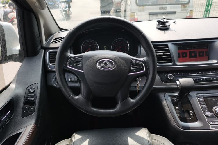 Used SAIC MAXUS G10 2018 PLUS 2.0T Automatic Elite Edition Steering Wheel