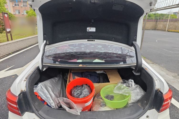 Used BYD Qin New Energy 2017 1.5T Luxury Model Trunk