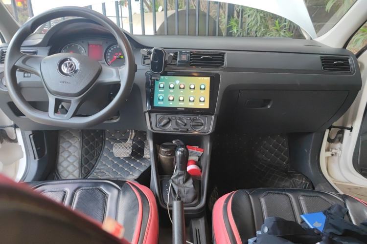 Used Volkswagen Santana 2021 1.5L Automatic Fashion Edition Center Console