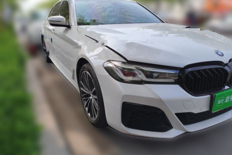 Used BMW 5 Series 2021 530Li Leading Model M Sport Package Front Right 45 Deg