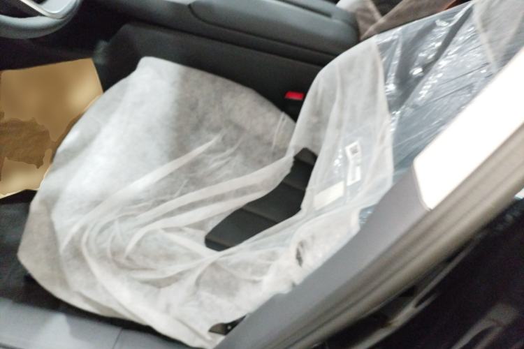 Used Hongqi E-QM5 2025 500km Range Commuter Version