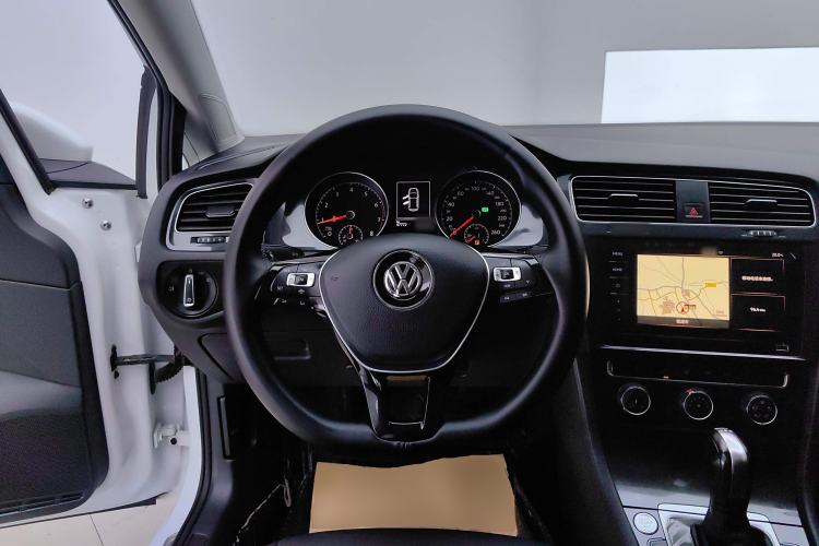 Used Volkswagen Golf 2020 Zhiai Edition 200TSI DSG Comfortable & Ambitious Version