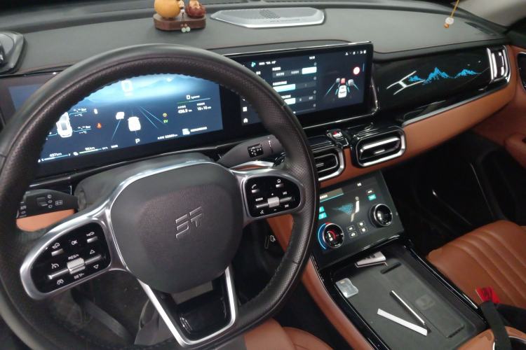 Used JETOUR Shanhai L7 2024 1.5T 120km MAX 5-Seater Center Console