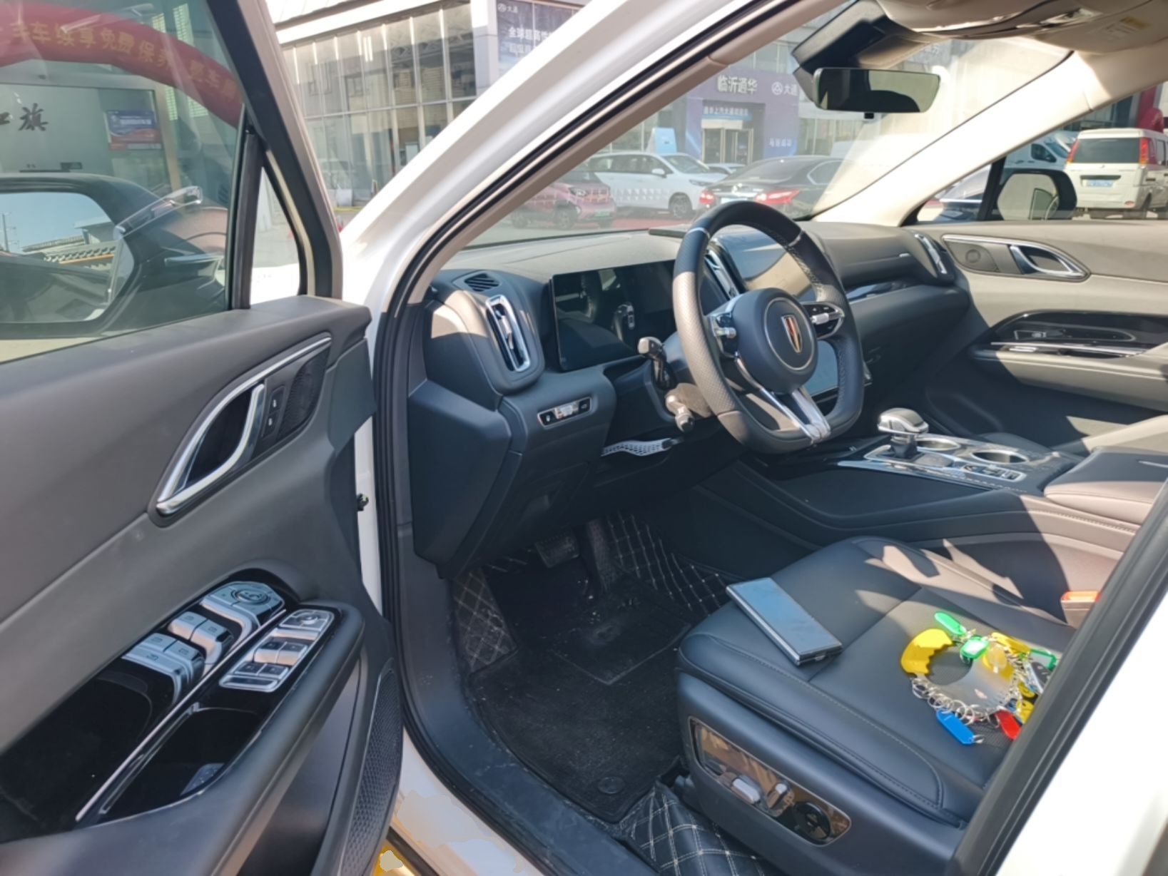 Hongqi HS3 PHEV 2025 Model 117km Jingwei Edition — снимка 18