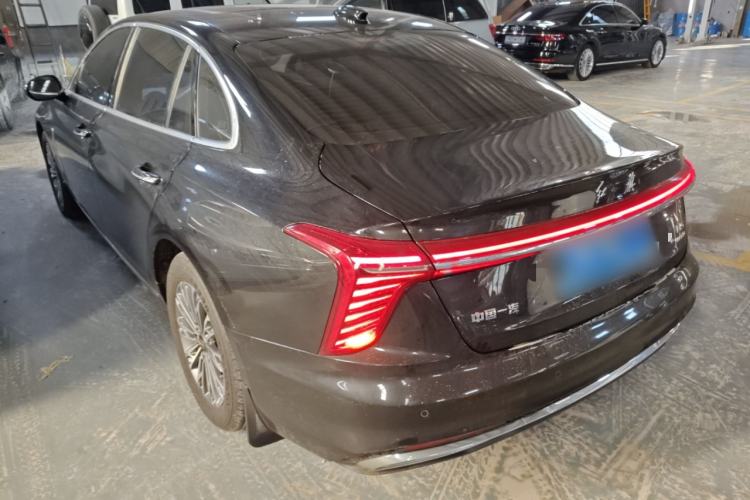 Used Hongqi H5 2024 2.0T Automatic Smart Connect Flagship Edition Rear Left 45 Deg