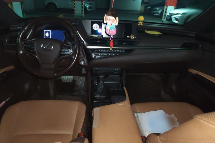 Used Lexus ES 2020 200 Excellence Edition
