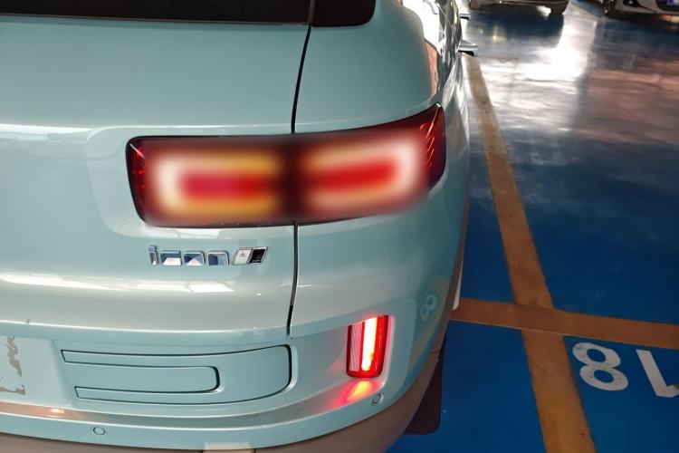 Used Geely Auto icon 2023 1.5TD Chocolate Smoothie Edition
