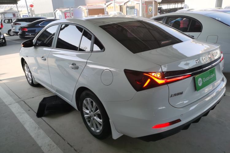 Used Roewe i5 2023 1.5L Manual Comfort Edition
