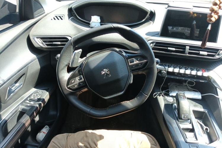 Used Peugeot 4008 2018 350THP Elite Edition Steering Wheel