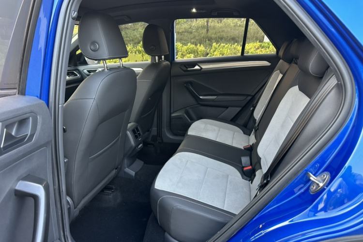 Used Volkswagen T-ROC 2021 280TSI DSG Two-Wheel Drive R-Line Pro Connected Version