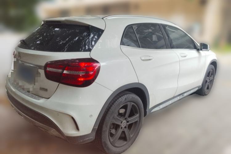 Used Mercedes-Benz GLA 2019 GLA 200 Fashion Model Rear Right 45 Deg