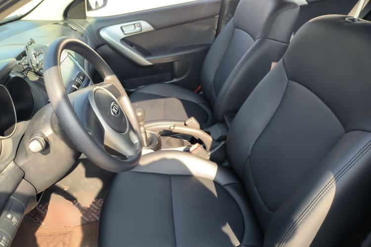 Used Kia Forte 2014 1.6L MT GL