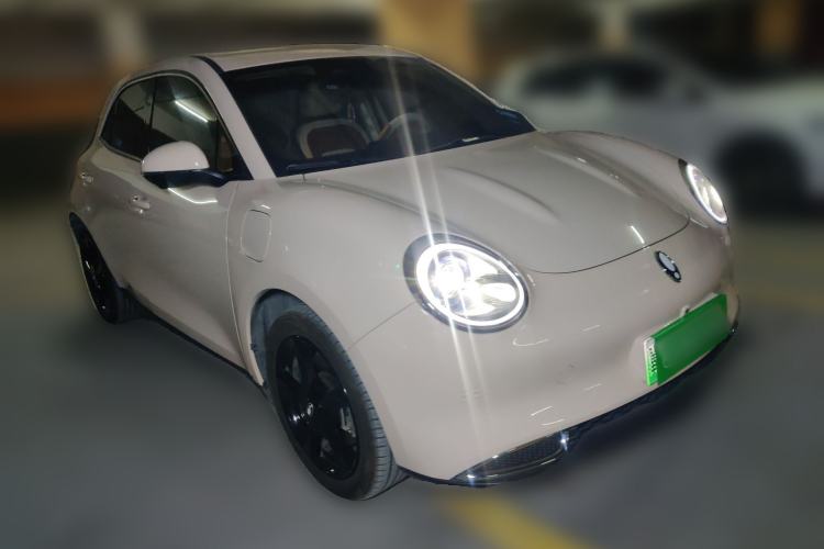 Used ORA Good Cat 2024 401 km Luxury Version Front Right 45 Deg