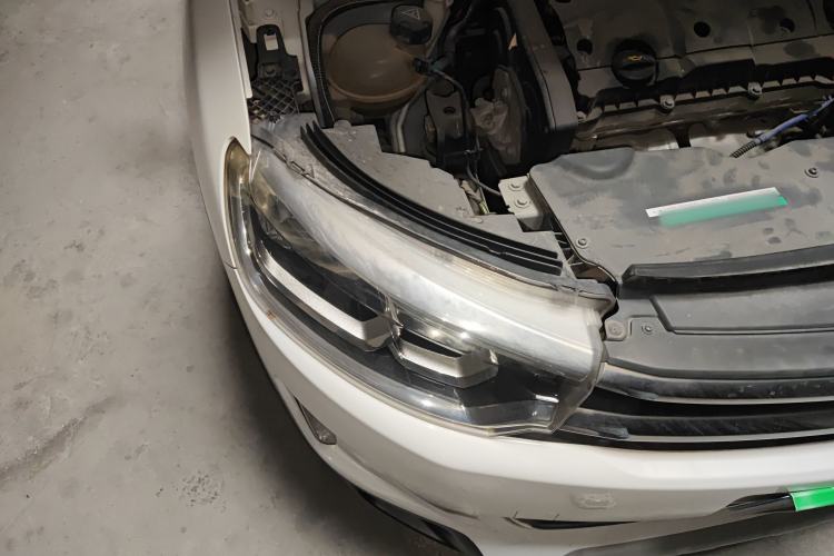 Used Citroen C3-XR 2015 1.6L Automatic Pioneer Model Right Front Headlight