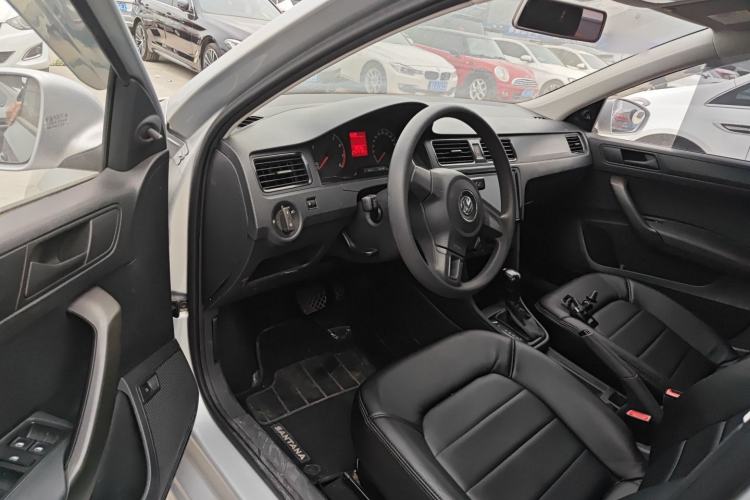 Used Volkswagen Santana 2015 1.6L Automatic Fashion Edition Driver Seat