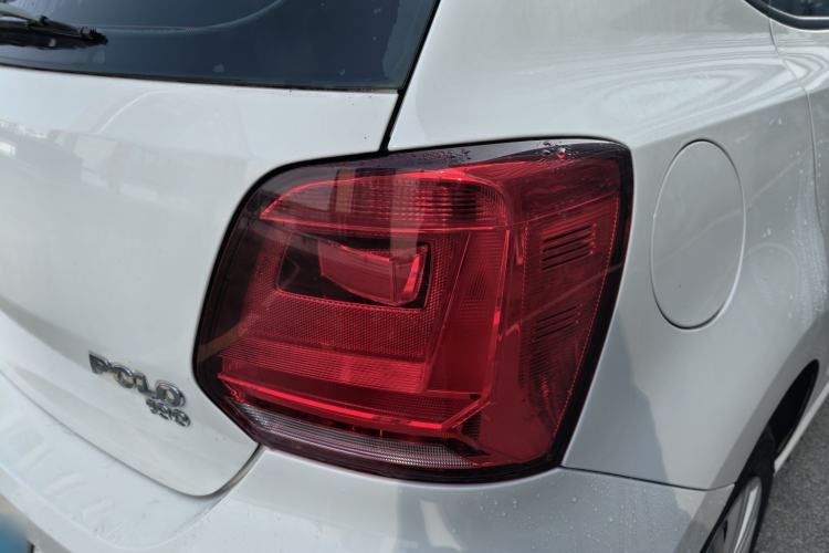 Used Volkswagen Polo 2016 1.6L Automatic Comfort Model