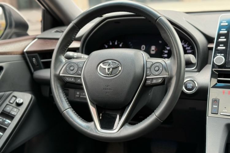 Used Toyota Avalon 2019 2.0L Luxury Edition China VI Standard
