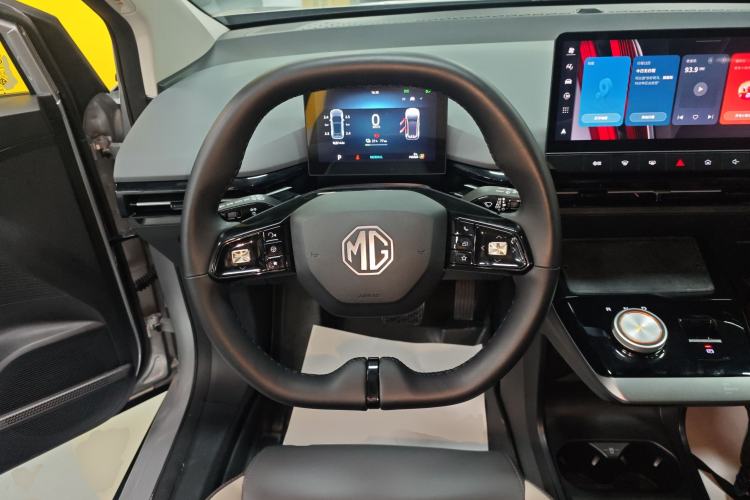 Used MG 4 EV 2023 415 km Range Sea-Faring Champion Edition Steering Wheel