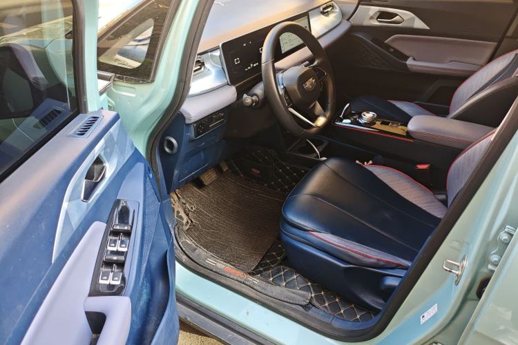 Used Geometry E Firefly 2022 401 km Linglong Tiger 4 Seats