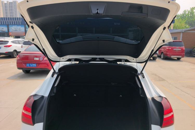 Used Mercedes-Benz GLA 2018 GLA 200 Fashion Model Trunk