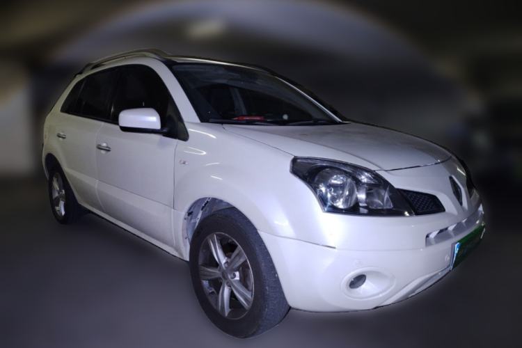 Used Renault Koleos 2010 2.5L Two-Wheel Drive Comfort Version Front Right 45 Deg