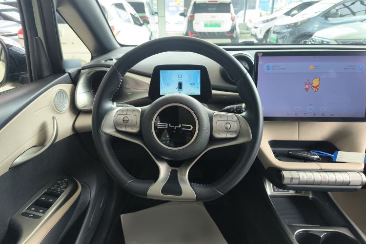 Used BYD Dolphin 2023 420 km Fashion Edition