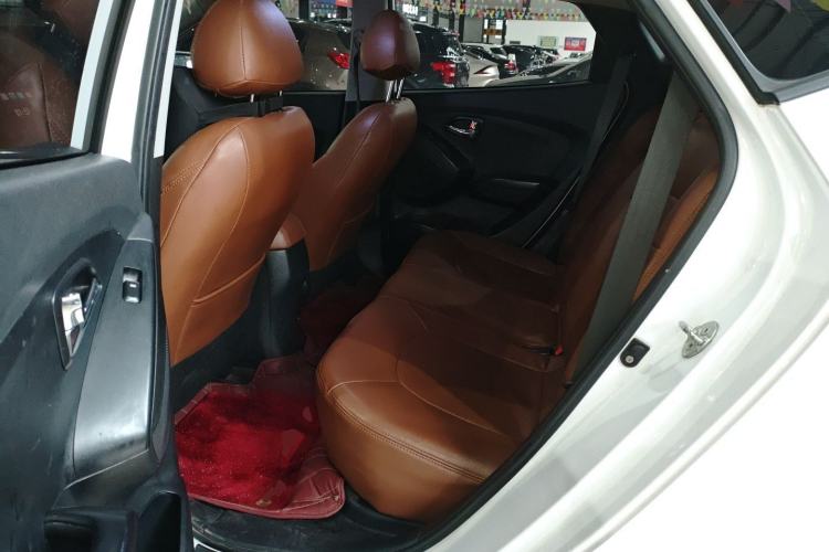 Used Hyundai ix35 2015 2.0L Automatic 2WD Comfort Edition China IV Standard
