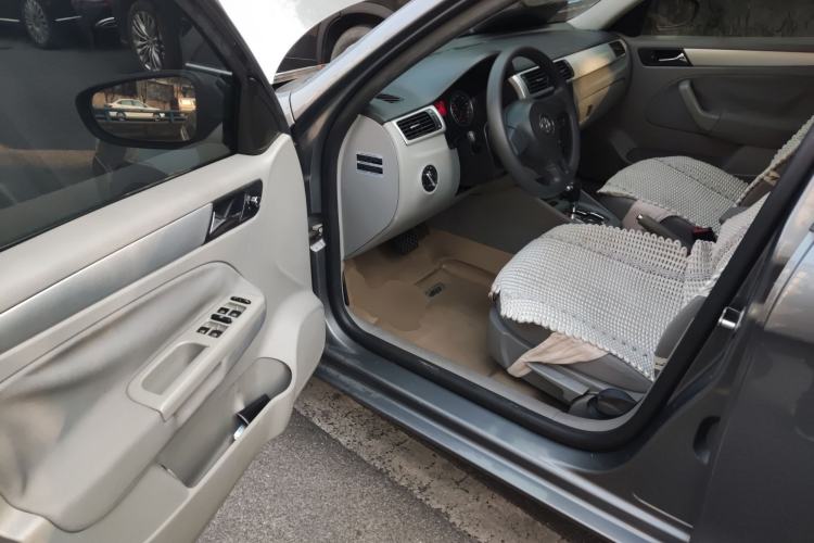 Used Volkswagen Bora 2012 1.6L Automatic Fashion Edition
