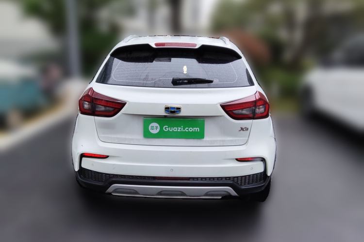 Used Geely Auto Vision X3 2019 Upgraded Model 1.5L Manual Elite Version Rear