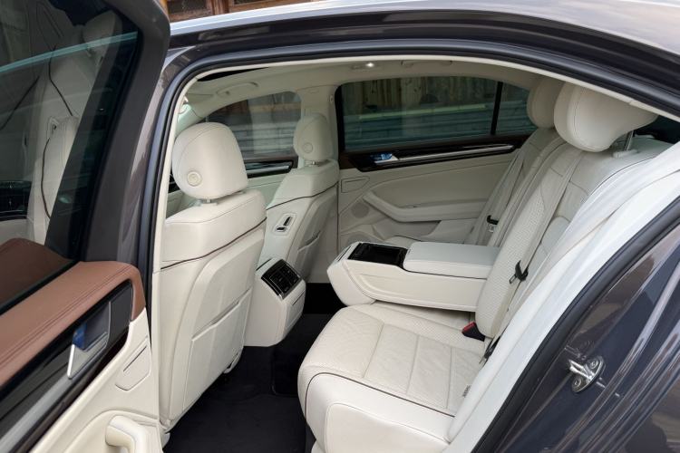 Used Volkswagen Phideon 2016 380TSI Two-Wheel-Drive Supreme Edition
