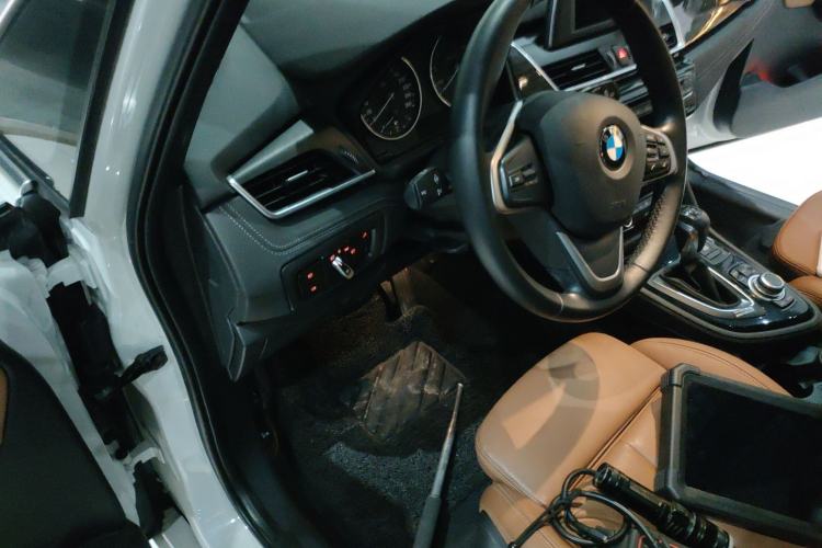 Used BMW 2 Series Active Tourer (Import) 2014 220i Luxury Design Package
