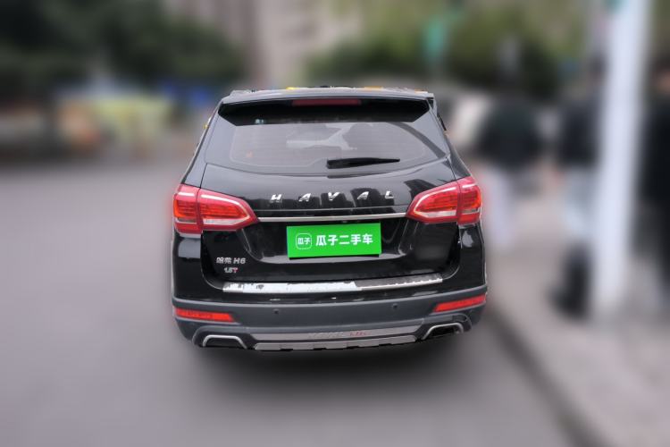 Used Haval H6 2015 Upgraded Model 1.5T Manual Two-Wheel Drive Elite Version
