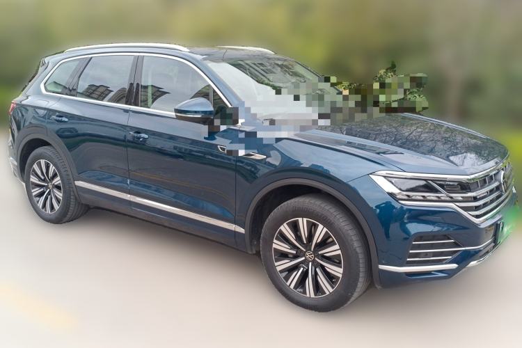 Used Volkswagen Touareg New Energy 2021 eHybrid Front Right 45 Deg