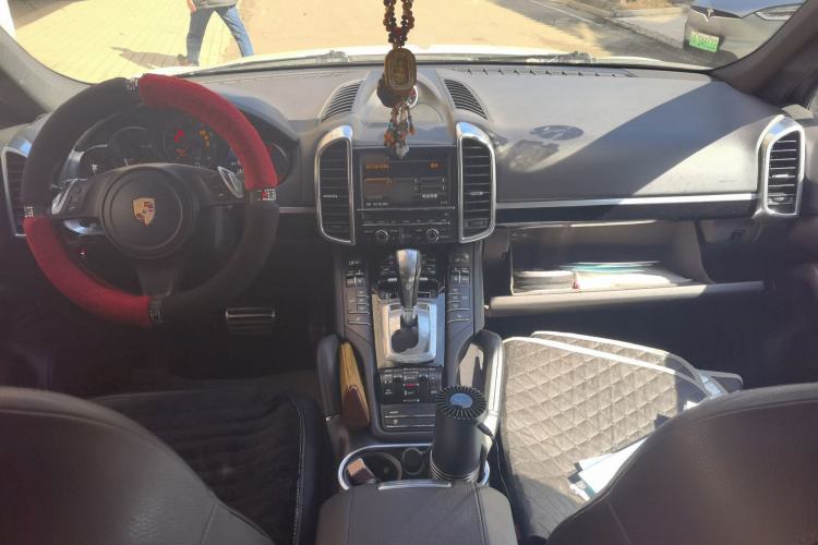 Used Porsche Cayenne 2014 Cayenne Platinum Edition 3.0T Center Console