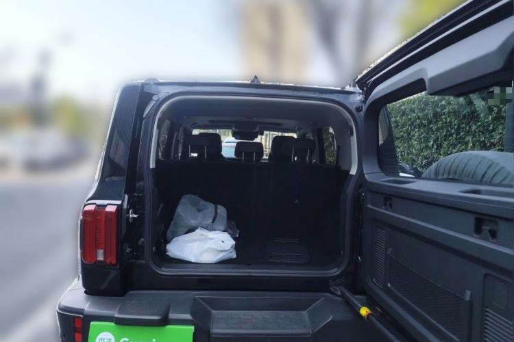 Used Tank 300 2023 City Edition 2.0T—Stylish as Ever