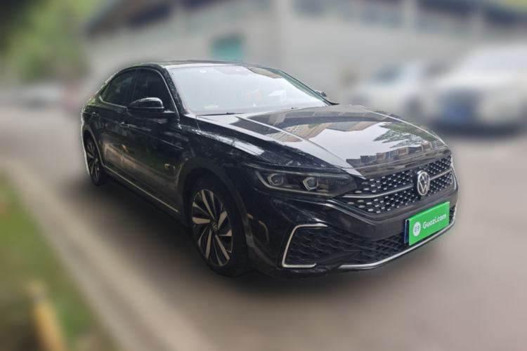 Used Volkswagen Passat 2022 330TSI Starry Luxury Edition