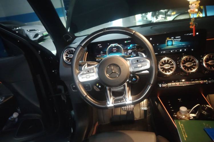 Used Mercedes-Benz GLB AMG 2021 AMG GLB 35 4MATIC
