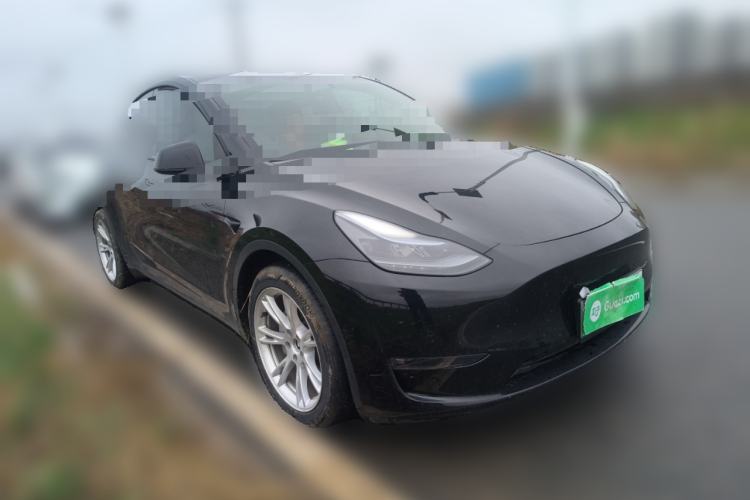Used Tesla Model Y 2022 Long-Range All-Wheel-Drive Version
