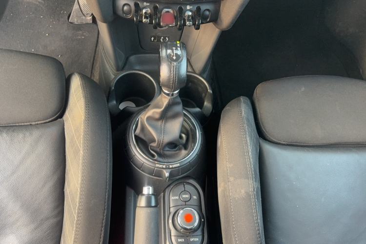 Used MINI MINI 2015 1.5T COOPER Fun Five-Door Edition
