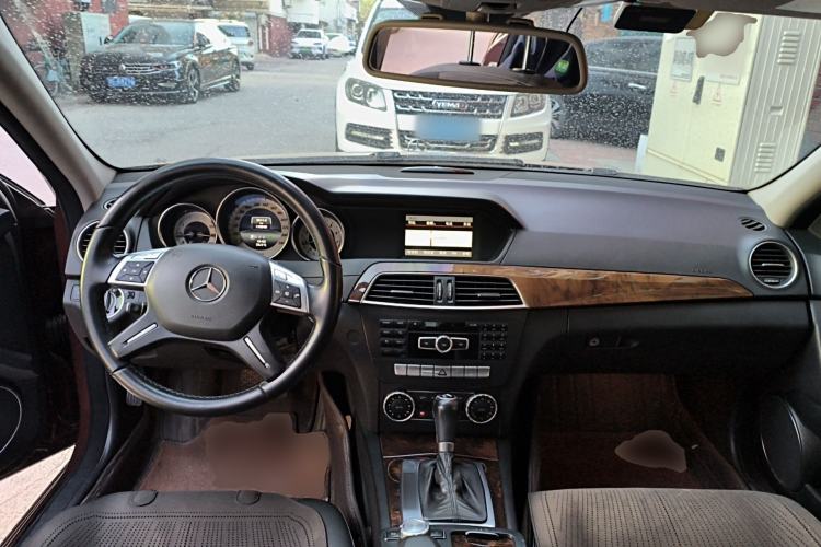 Used Mercedes-Benz C-Class 2013 C 260 Elegant Grand Edition
