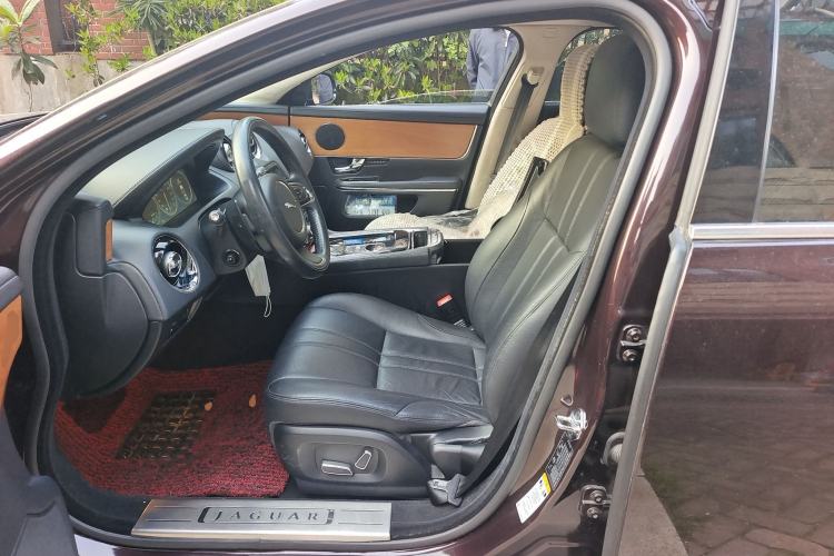 Used Jaguar XJ 2013 XJL 2.0T Elegance Business Edition
