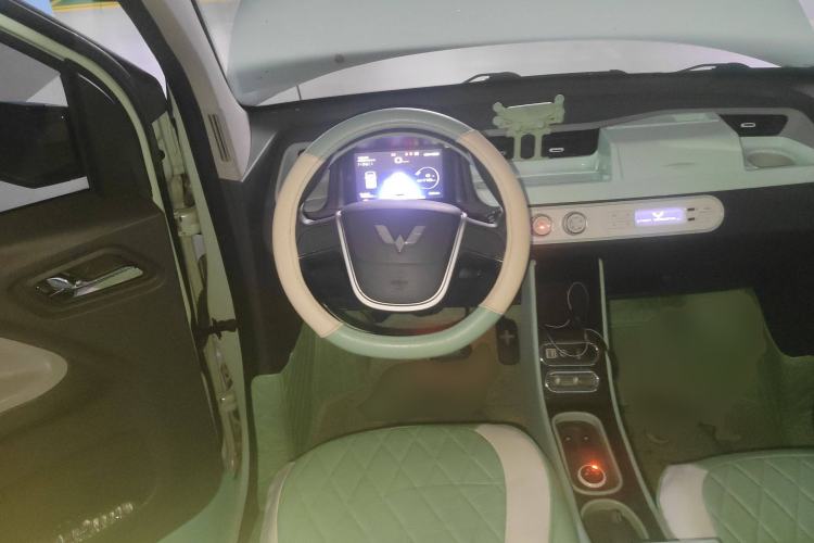 Used Wuling Hongguang MINIEV 2021 Macaron Fashion Model Lithium Iron Phosphate
