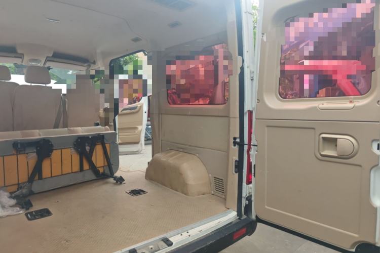 Used Dongfeng Yufeng 2016 2.5T Lingyun Edition Yulibao Premium Short Wheelbase Mid-Roof ZD25