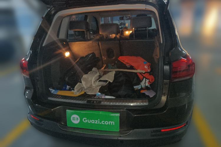 Used Volkswagen Tiguan 2016 280TSI Automatic Two-Wheel-Drive Silk Road Style Edition Trunk