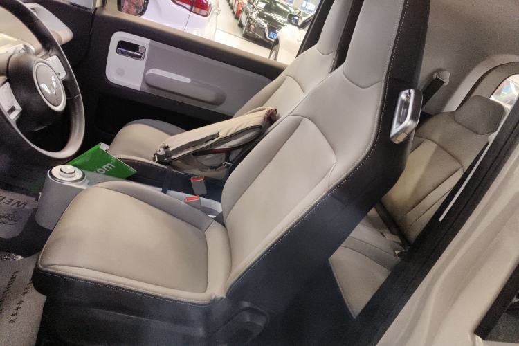 Used Wuling Air ev 2023 - Four Seats - Standard Edition