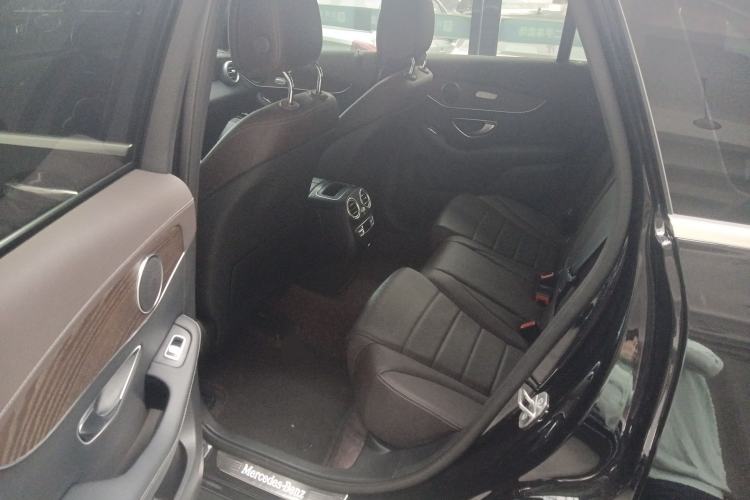 Used Mercedes-Benz GLC 2022 Refreshed GLC 300 L 4MATIC Dynamic Edition Left Rear Seat