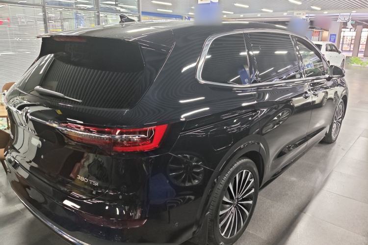 Used Volkswagen Viloran 2023 380TSI Prestige Edition Rear Right 45 Deg