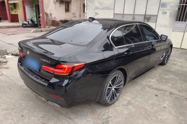 Used BMW 5 Series 2021 Facelifted 530Li Leading Edition M Sport Package Rear Right 45 Deg