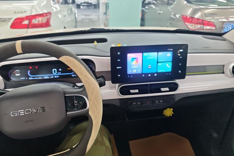 Used Geely Galaxy Panda 2025 210 km – Yuanqi Bear